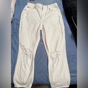 Abercrombie & Fitch White Distressed High Rise Mom Jean - Size 27 / 4S
